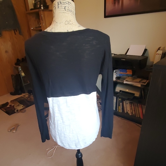 Express black/white color block sweater size Med - Picture 3 of 8